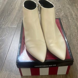 Circus by Sam Edelman white boots